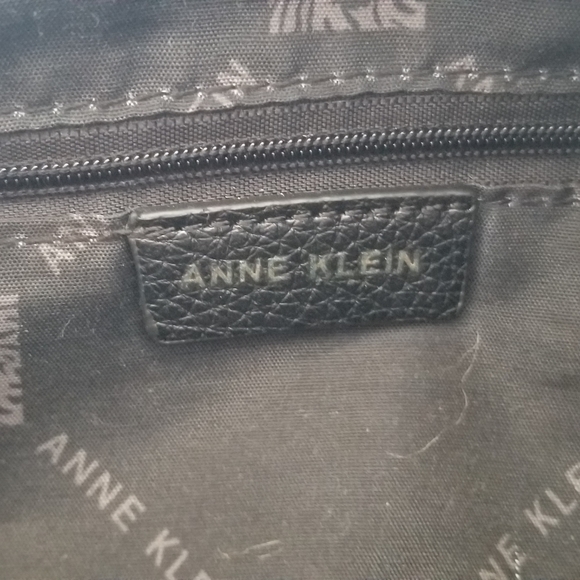 Anne Klein black 3 ajustable long strap & double handled purse - Picture 4 of 10